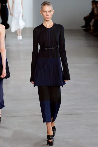 Look 19